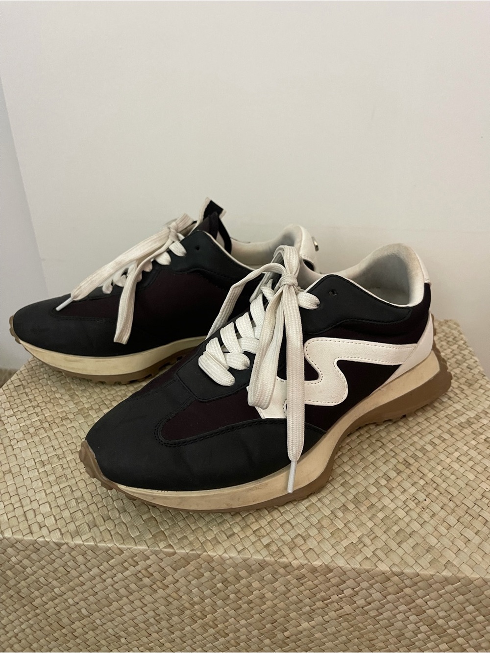 Women's Black and White Athletic Runner Sneakers